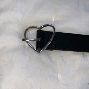 brandy melville heart belt